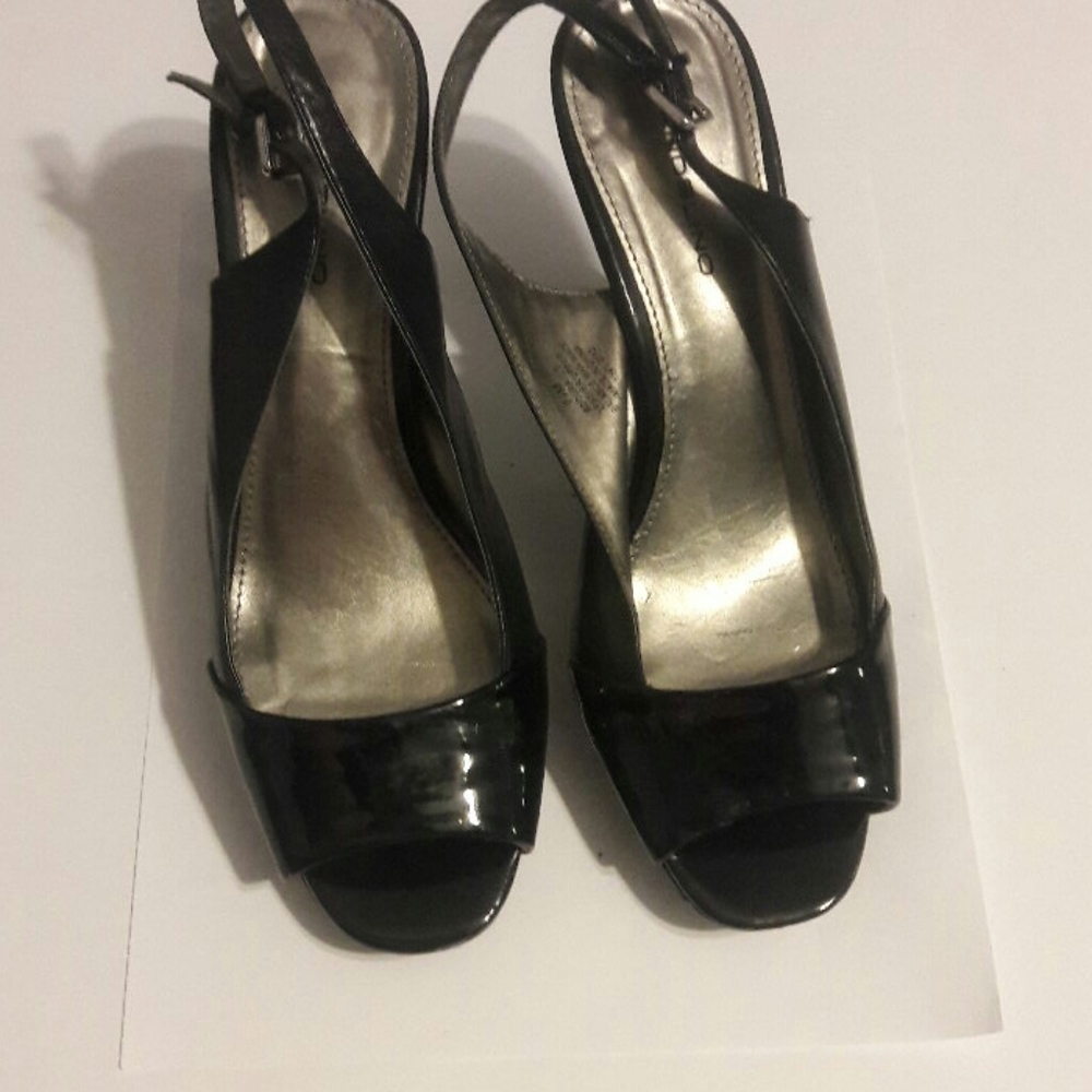 Bandolino black sandals pump size 7.5M
